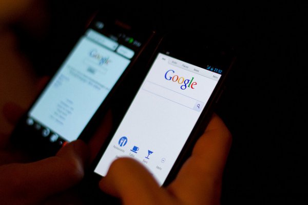 Google      